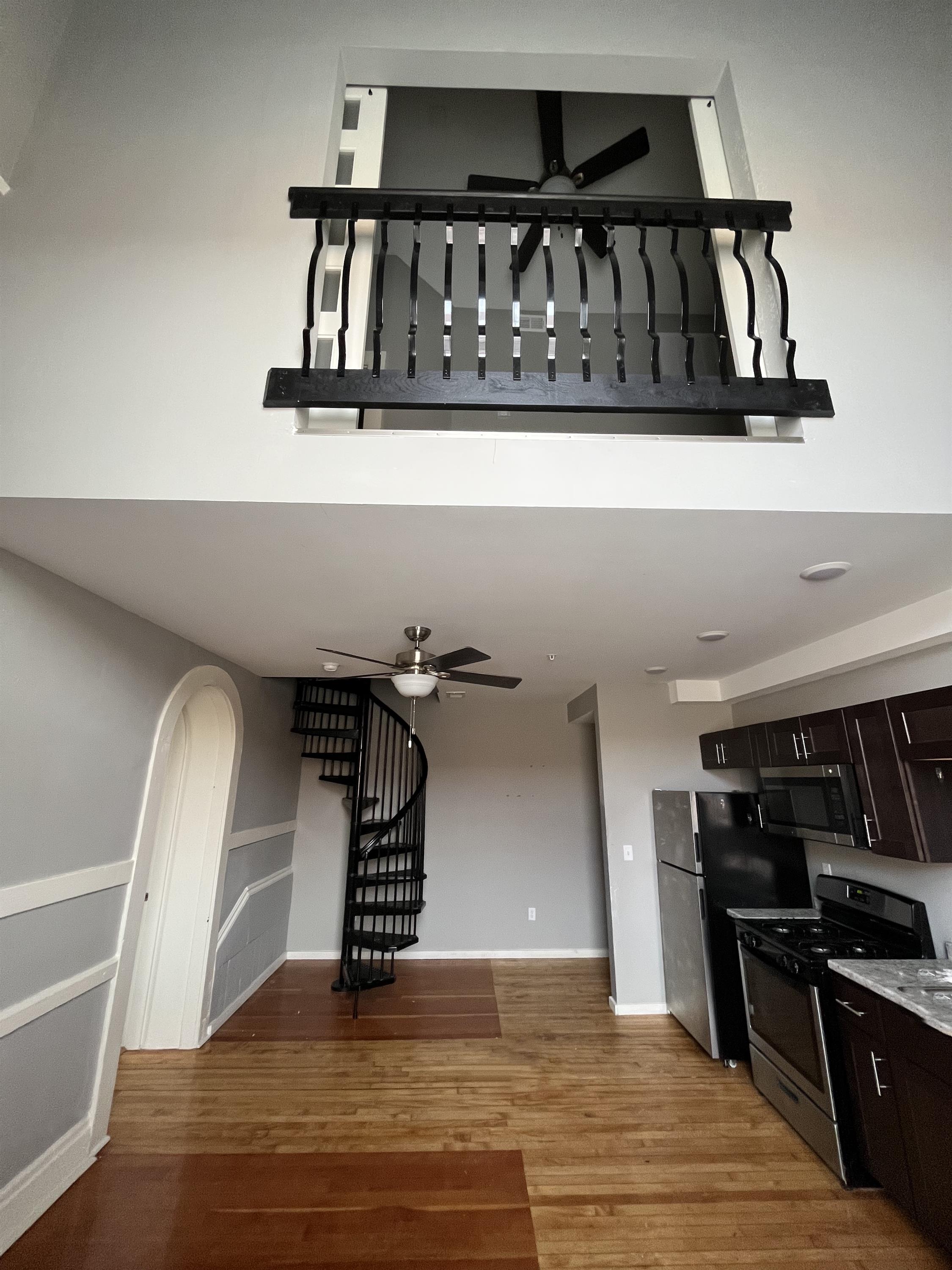 421 Brady St. #10